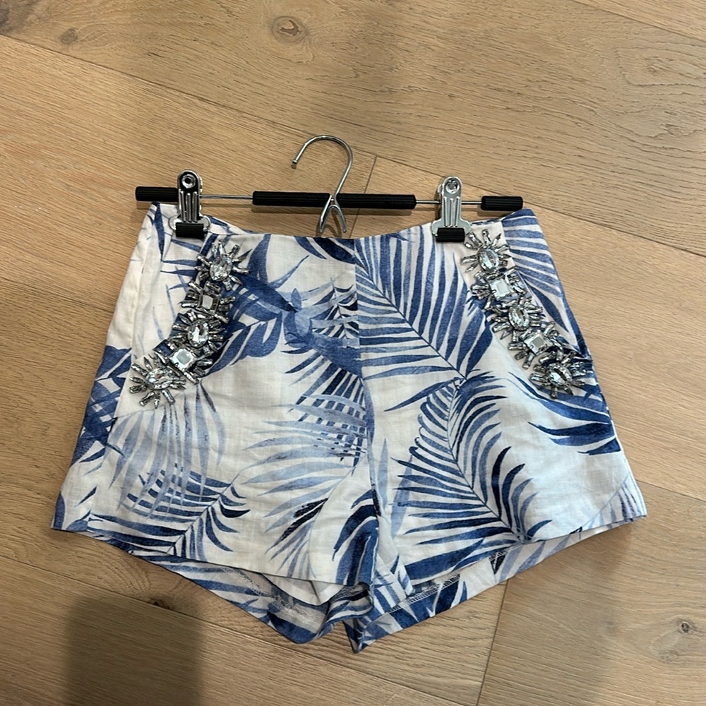 Tropical patterned shorts